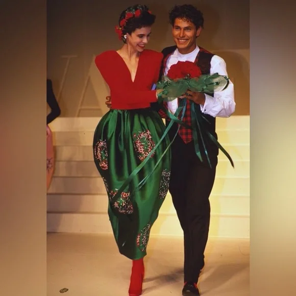 Vintage 1988 Runway Valentino Boutique Rare Red Green Cupid Gown XS/S - Picture 3 of 17